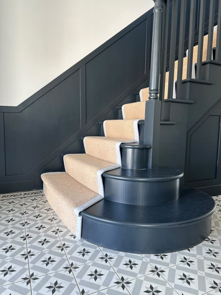 Grand staircase fitted with carpet from Kernow Carpets